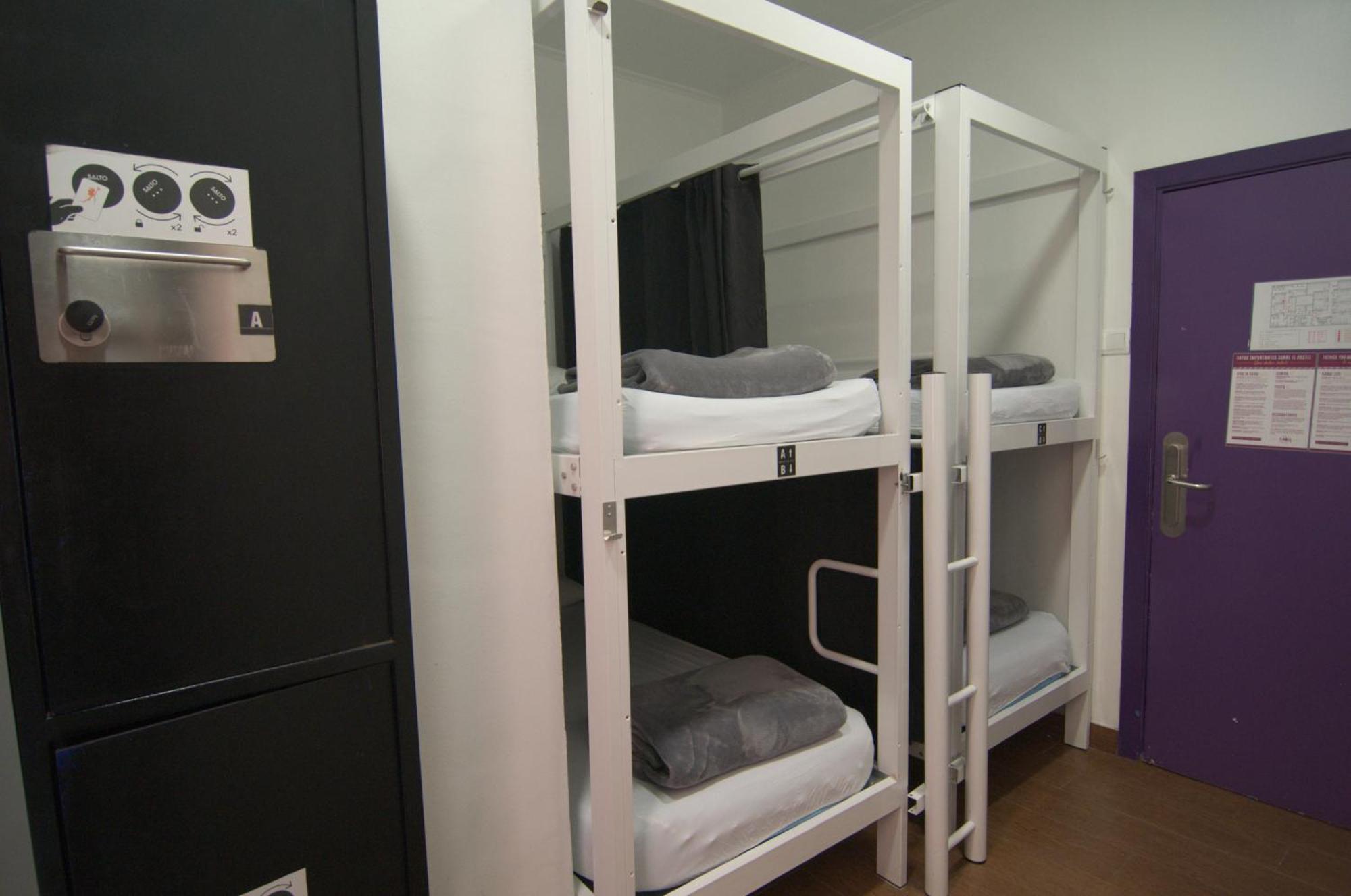 Kabul Party Hostel Barcelona — Photos 1